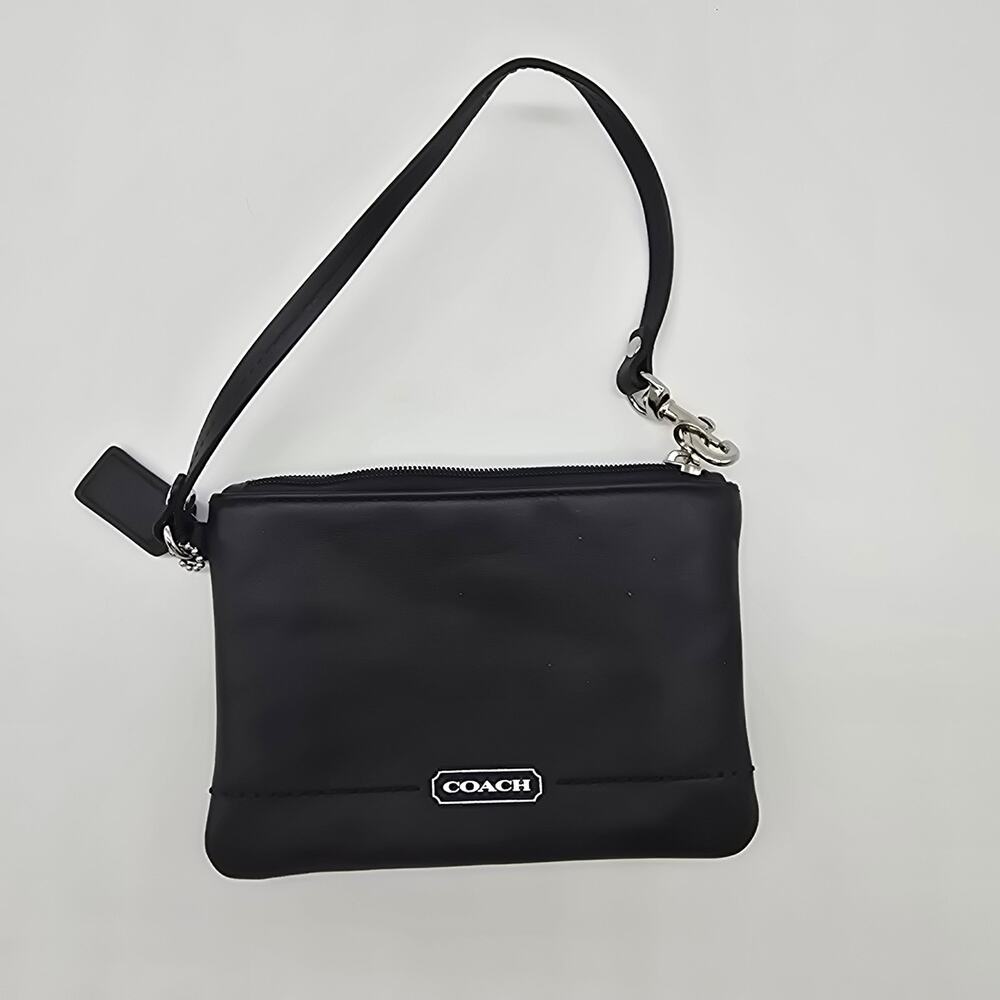 Coach Women's Small Wristlet Zip Wallet Coin Bag Chic Classic Modern Black